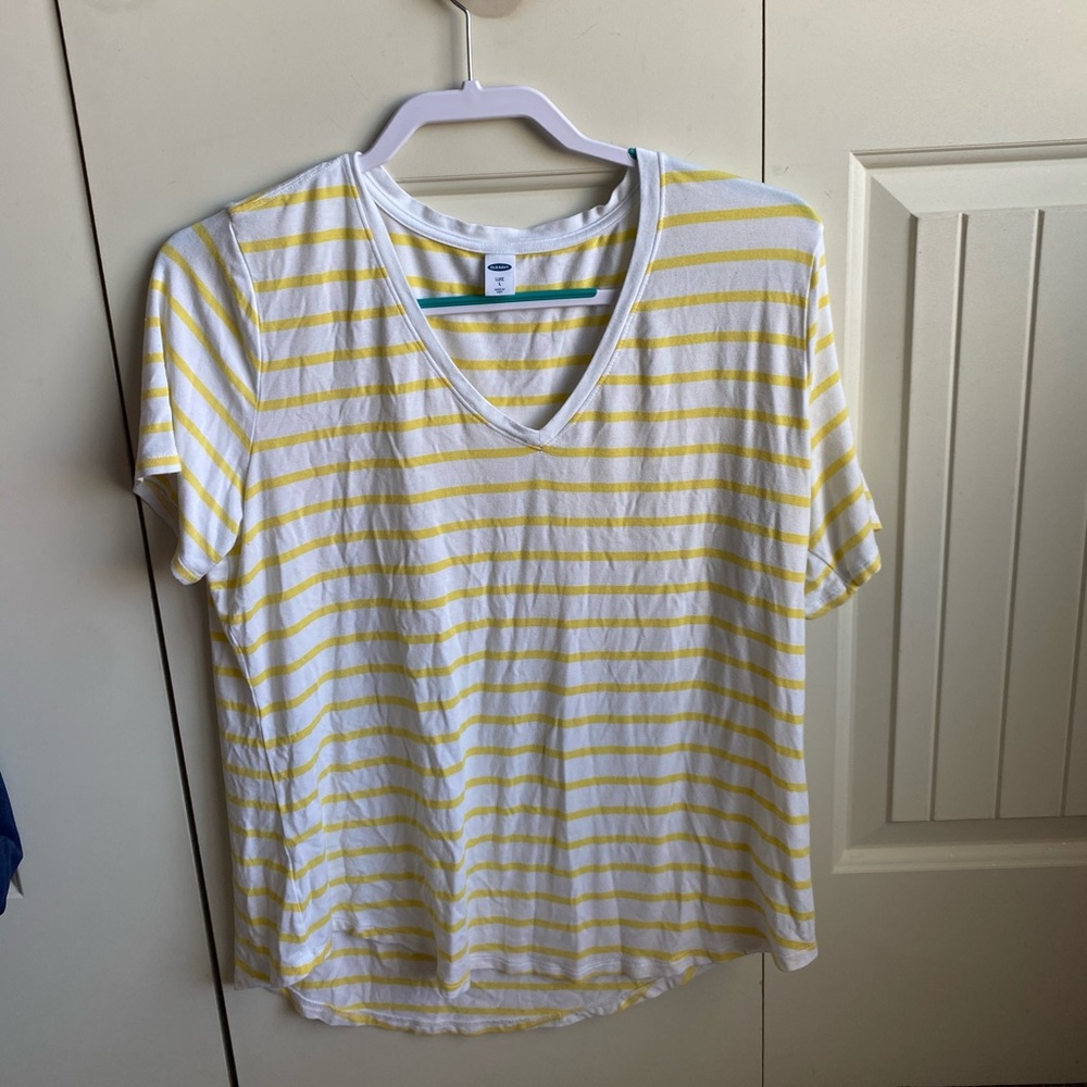 Old Navy yellow stripped shirt